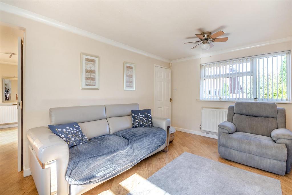 8664420-interior23.jpg