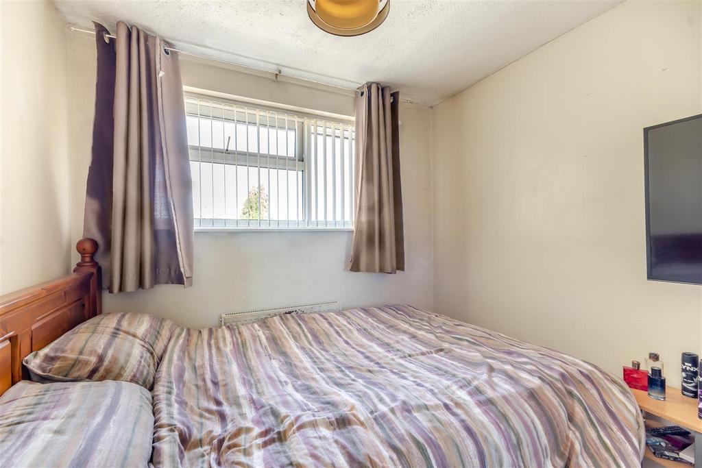 8664420-interior17.jpg