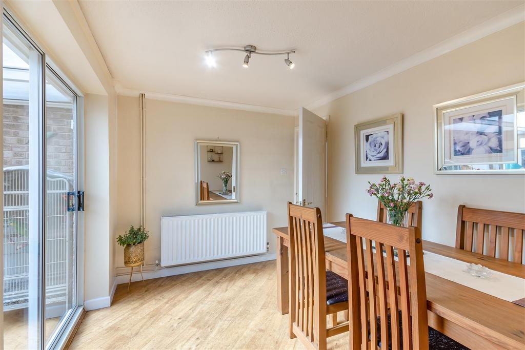8664420-interior06.jpg