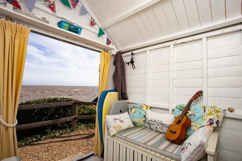 Chalet for sale, Cliff Road, Suffolk IP11