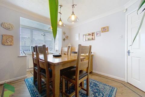 61 Chapter Road, Darwen, BB3 3PU