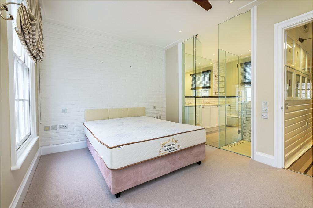 13 St Lukes St Bed 2
