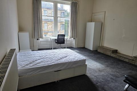 4 bedroom apartment to rent, 2/2, 530 Great Western Road, Hillhead, G12 8EL