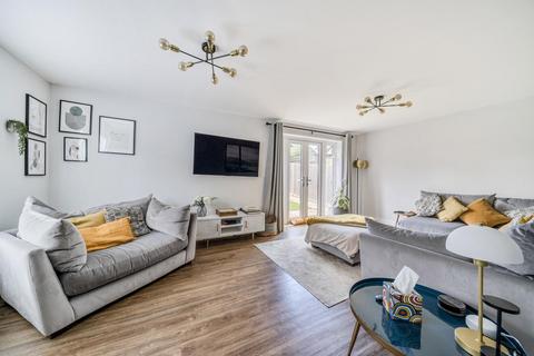 4 bedroom detached house for sale, Gordon Place, West End, Woking GU24
