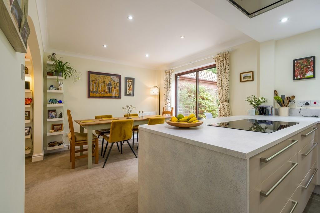 SV16 Samuel Vince Road-13