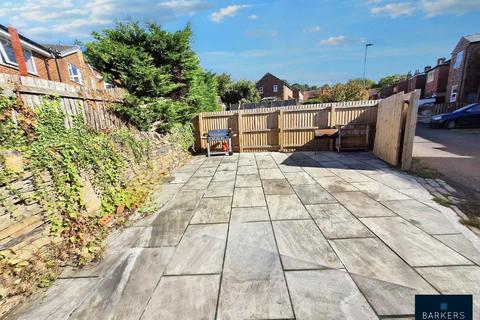 2 bedroom end of terrace house for sale, Industrial Avenue, Birstall, Batley