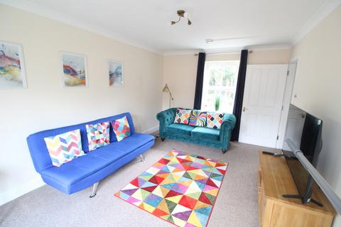 4 bedroom semi-detached house for sale, Elmstead Road, Colchester