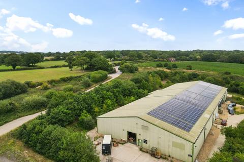 Warehouse to rent, Emms Ln Horsham RH13 0TR