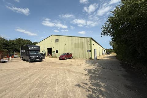 Warehouse to rent, Emms Ln Horsham RH13 0TR