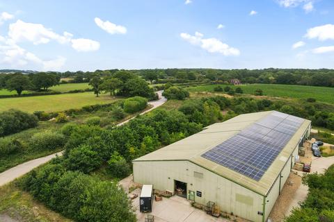Warehouse to rent, Emms Ln Horsham RH13 0TR