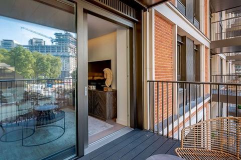 3 bedroom flat to rent, London W2