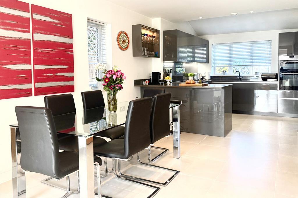 Kitchen  / Diner