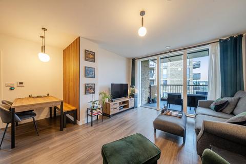 2 bedroom flat for sale, Appleby Court, Adenmore Road, Lewisham, London,, SE6