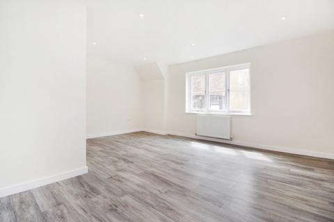 2 bedroom flat for sale, Knotts Lane, Canterbury, Kent, CT1