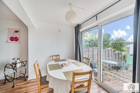 4 bedroom terraced house for sale, Hovenden Close, Canterbury CT2