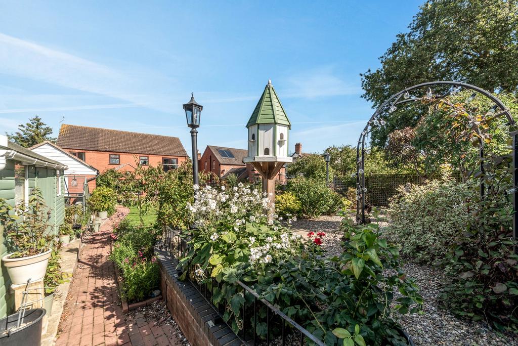 South Facing Garden