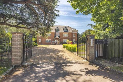 undefined, Lawn Close, Datchet SL3