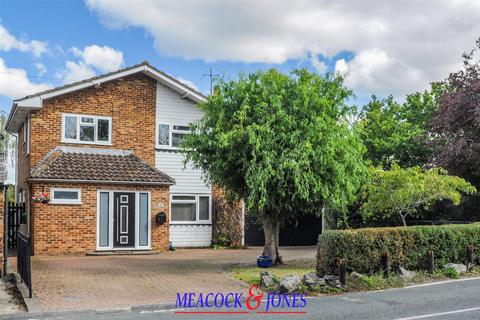 3 bedroom detached house for sale, Alexander Lane, Shenfield, Brentwood