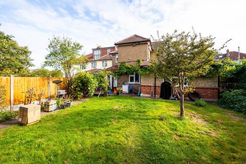 undefined, Villiers Avenue, Surbiton, KT5