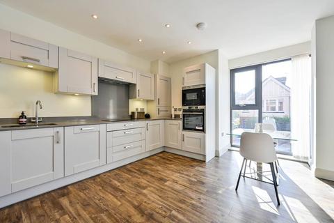2 bedroom flat for sale, Queens Place, Guildford, Surrey, GU2