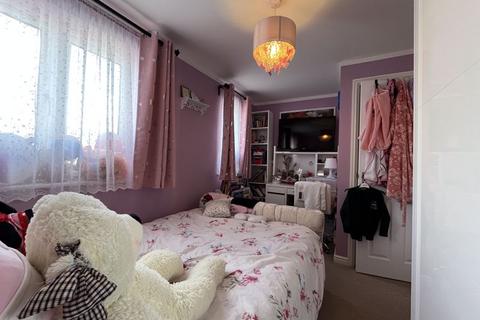 9 Ohio Gardens, Wolverhampton, WV10 6FD