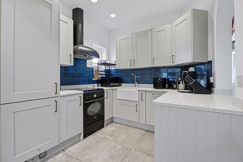 undefined, Hogarth Hill, Hampstead Garden Suburb, NW11