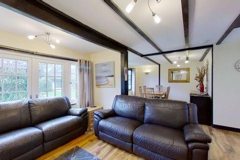 undefined, 10 Tudor Court, Tolroy Manor
