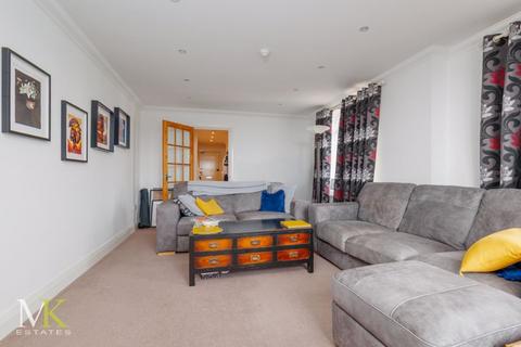 2 bedroom flat for sale, Sea Road, Bournemouth BH5