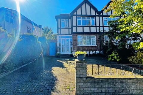 4 bedroom semi-detached house for sale, Chinnor Crescent, Greenford