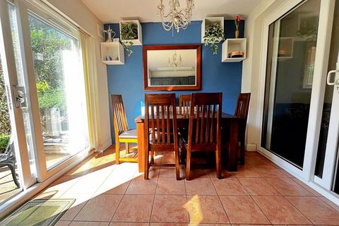 23 Chinnor Crescent, Greenford, UB6 9NZ