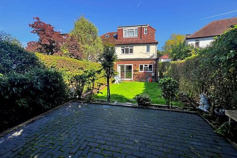 23 Chinnor Crescent, Greenford, UB6 9NZ