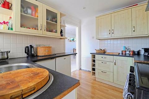 3 bedroom terraced house for sale, Canvey Road, Canvey Island