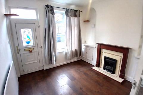 2 bedroom end of terrace house for sale, Clifton Road, Aylestone