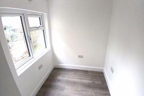 2 bedroom end of terrace house for sale, Clifton Road, Aylestone