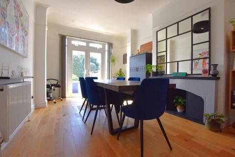 3 Blenheim Road, Harrow, HA2 7AQ