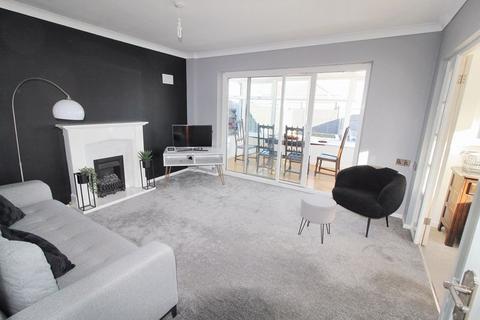 2 bedroom bungalow for sale, Weldon Avenue, Bournemouth