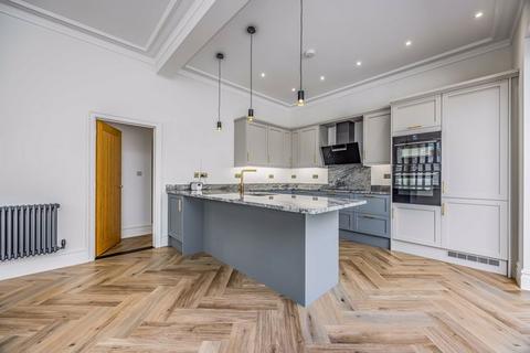 4 bedroom end of terrace house for sale, Festing Grove, Southsea