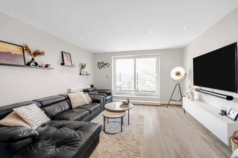 undefined, Boston Road, London W7