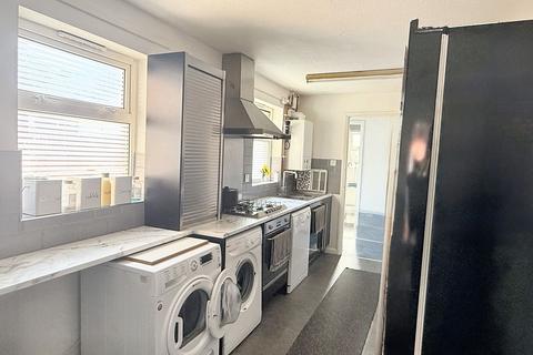 4 bedroom terraced house for sale, Buxton Street, Leicester, LE2