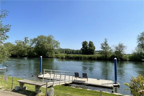 undefined, River Gardens, Reading RG8