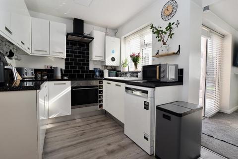 3 bedroom semi-detached house for sale, Wordsworth Gardens, Aylesham, Canterbury, Kent, CT3 3LY