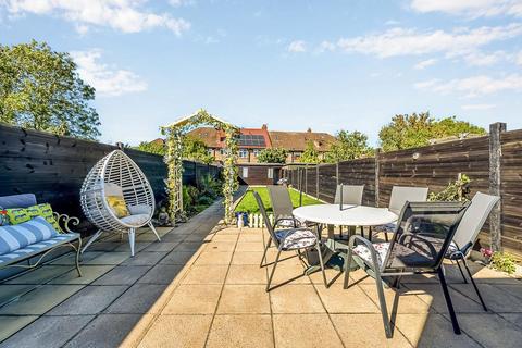 3 bedroom semi-detached house for sale, Beechmount Avenue, Hanwell, London, W7 3AG