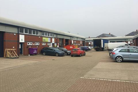 Warehouse to rent, Southern Rd Aylesbury HP19 9EW