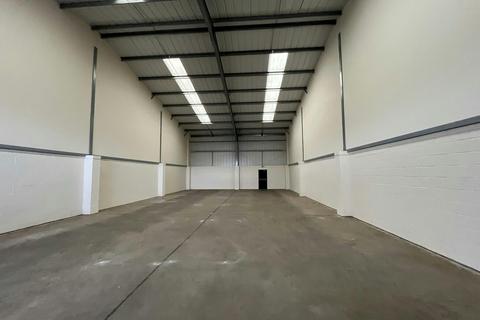 Warehouse to rent, Southern Rd Aylesbury HP19 9EW