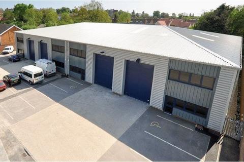 Warehouse to rent, Southern Rd Aylesbury HP19 9EW