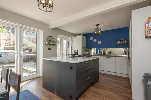 3 bedroom townhouse for sale, Featherbed Close, Greetland, Halifax