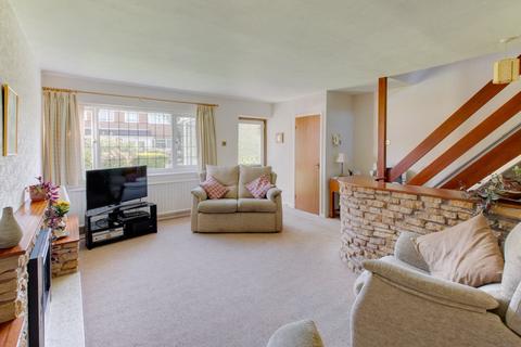 10 Beehive Close, Catshill, Bromsgrove, B61 0PT