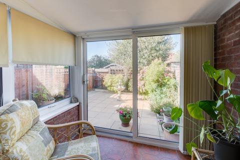 10 Beehive Close, Catshill, Bromsgrove, B61 0PT