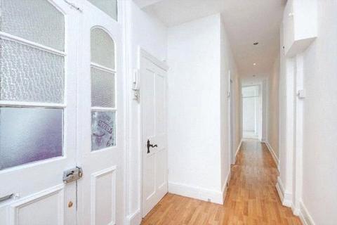 2 bedroom apartment for sale, Haverstock Hill, Belsize Park, London, NW3