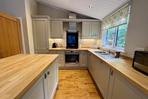 2 bedroom lodge to rent, Golden Cross Park, Golden Cross, BN27